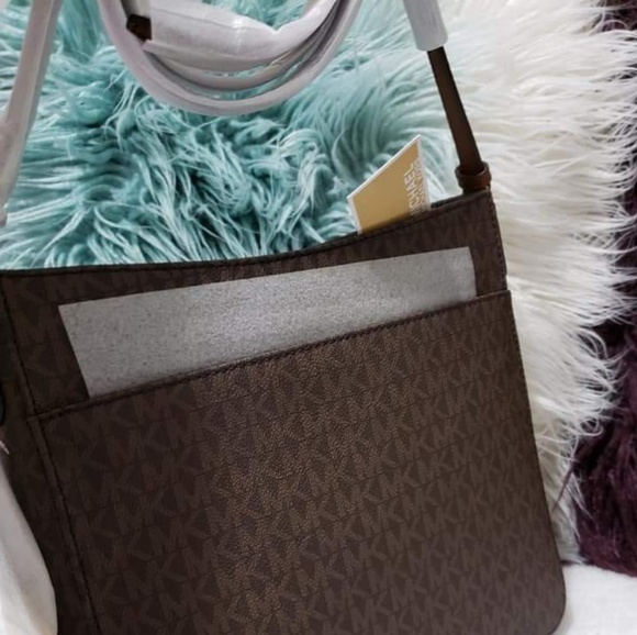 Michael Kors Messenger Bag - Picture 2 of 3